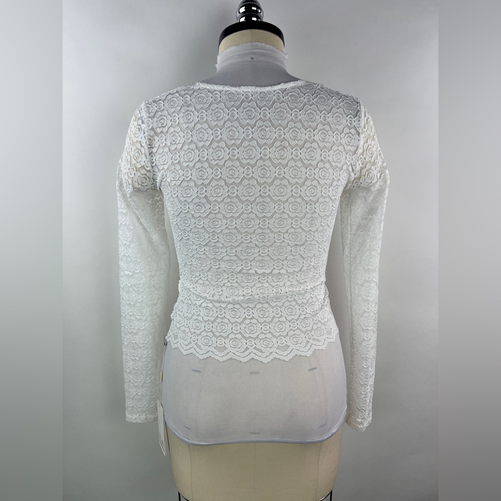 454B. Floral Lace Ruched Long Sleeve Top - Picture 2 of 6